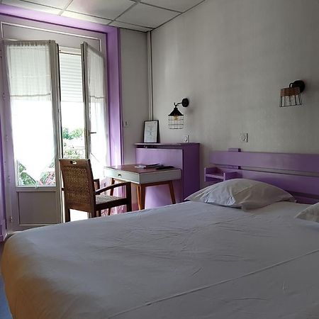 Hotel Le Colibri エクスレバン エクステリア 写真