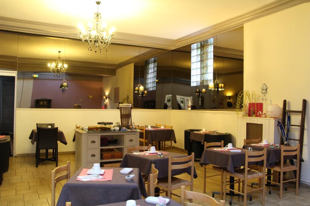 Hotel Le Colibri エクスレバン エクステリア 写真