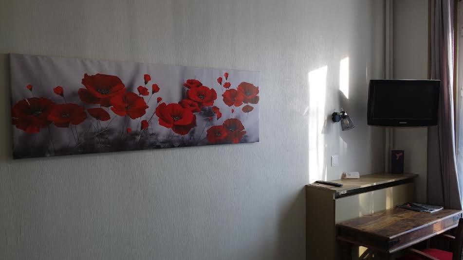 Hotel Le Colibri エクスレバン エクステリア 写真