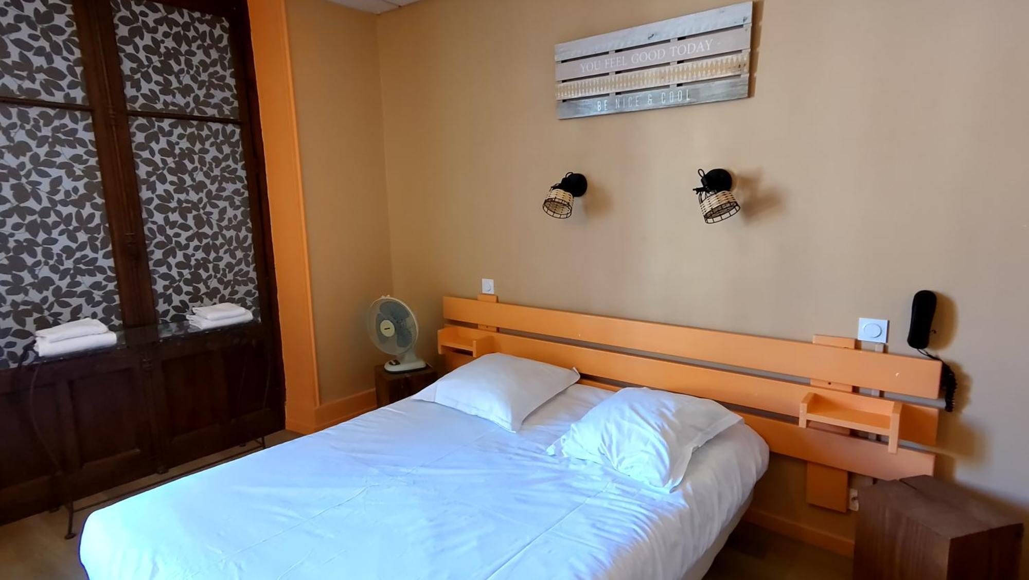 Hotel Le Colibri エクスレバン エクステリア 写真