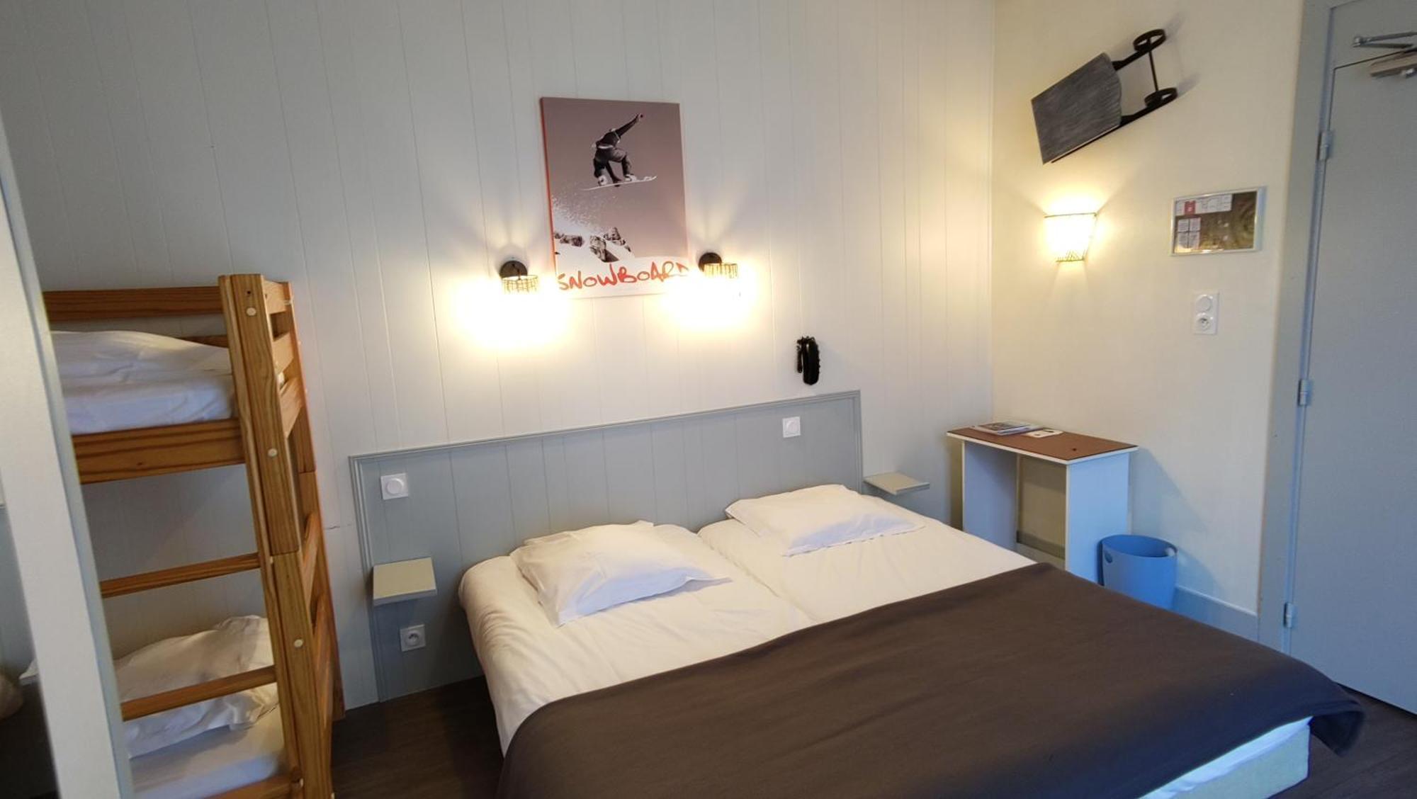 Hotel Le Colibri エクスレバン エクステリア 写真