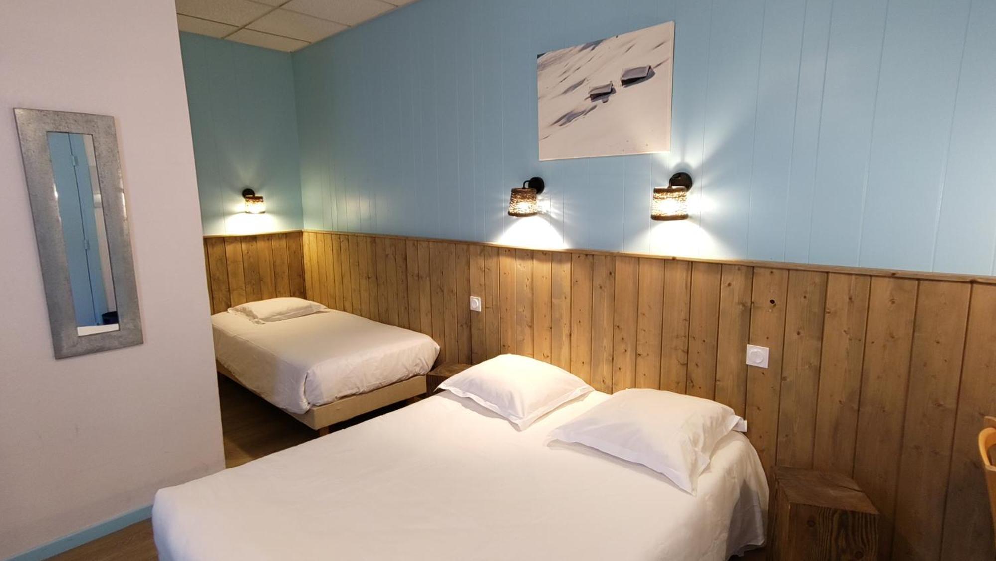 Hotel Le Colibri エクスレバン エクステリア 写真