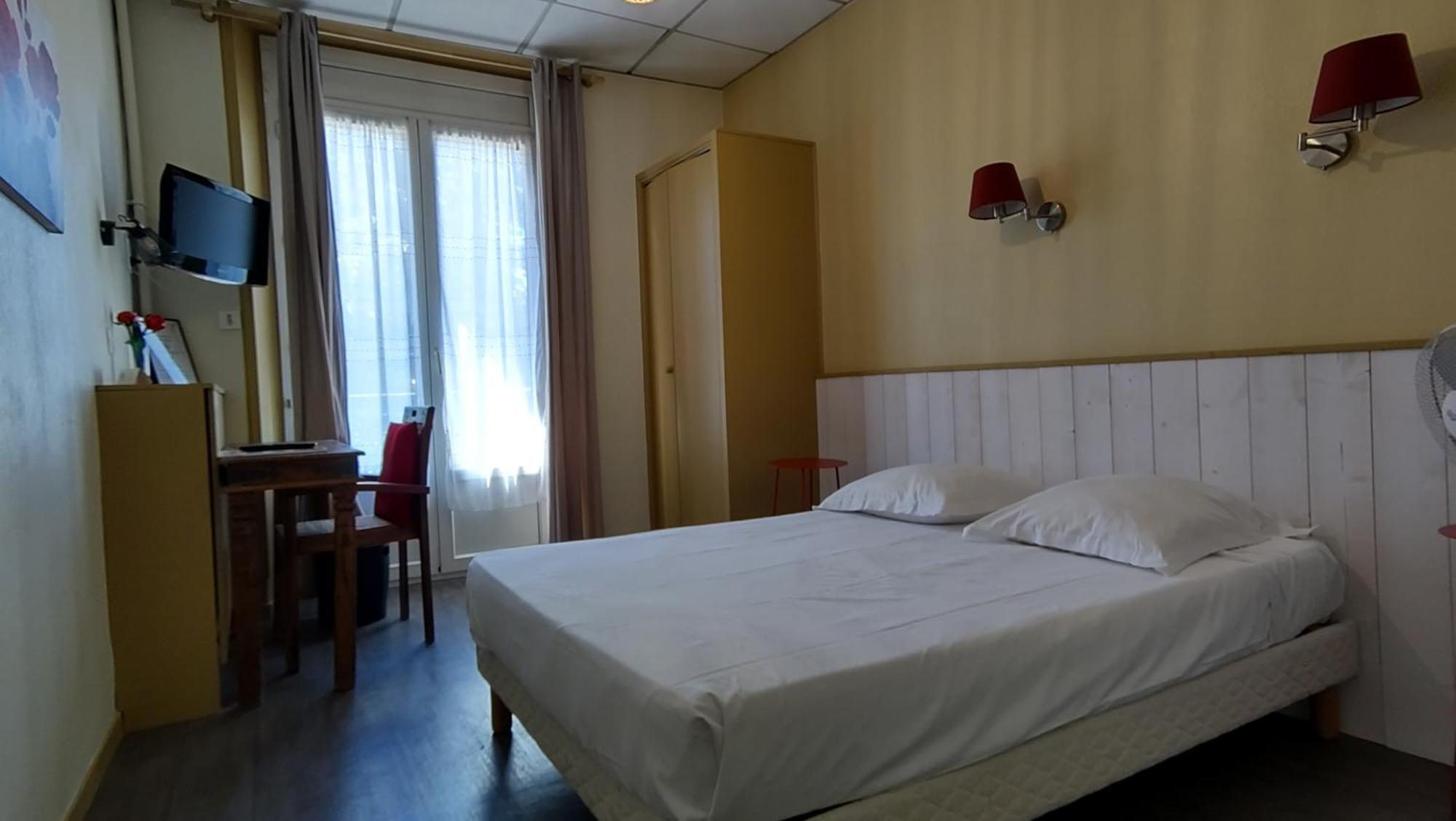 Hotel Le Colibri エクスレバン エクステリア 写真