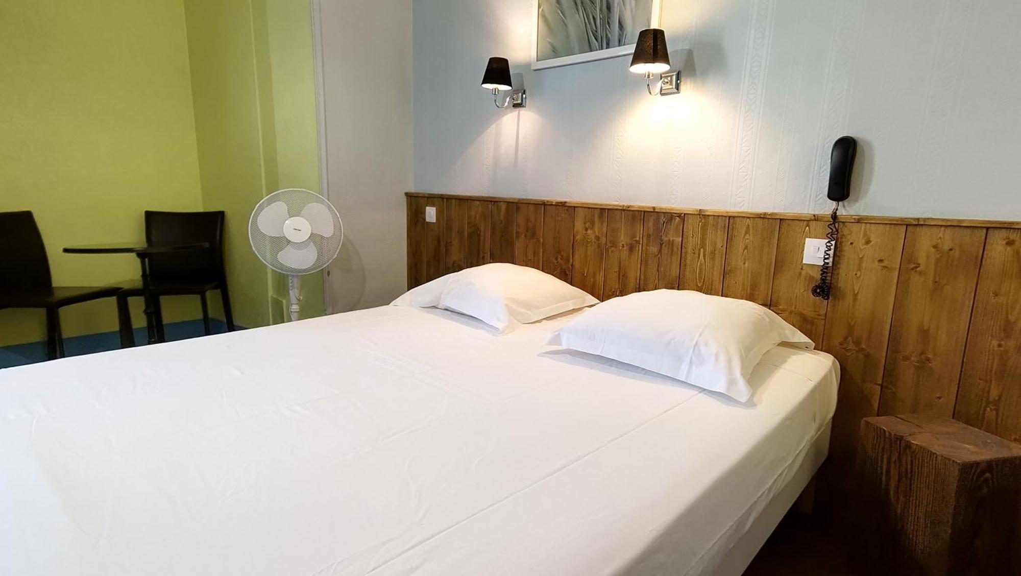 Hotel Le Colibri エクスレバン エクステリア 写真