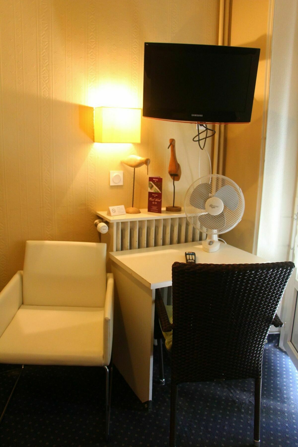 Hotel Le Colibri エクスレバン エクステリア 写真