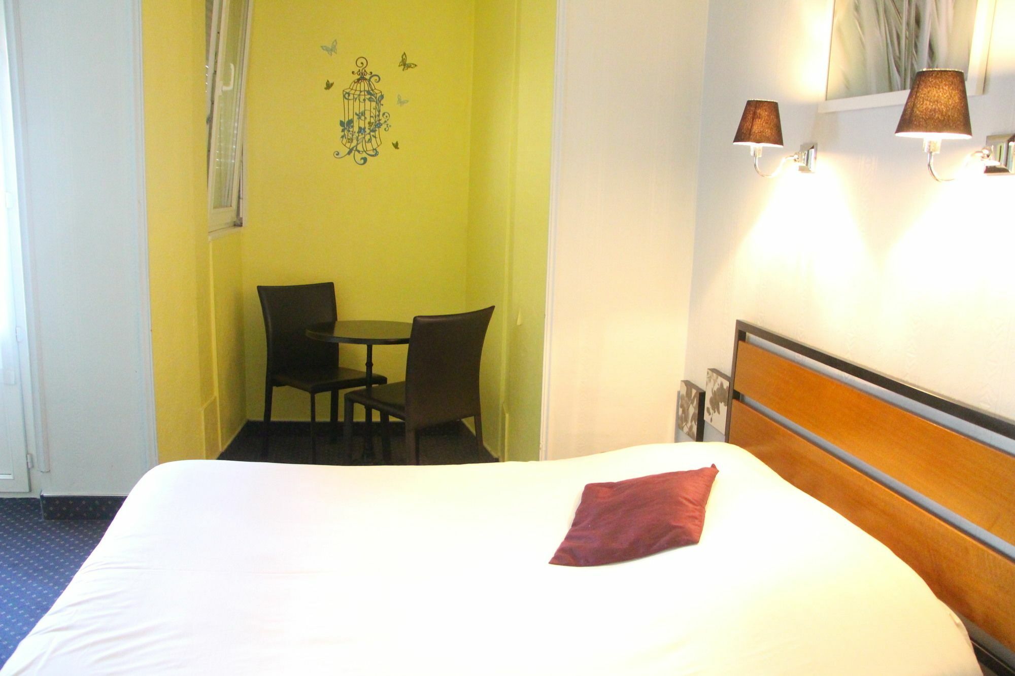 Hotel Le Colibri エクスレバン エクステリア 写真
