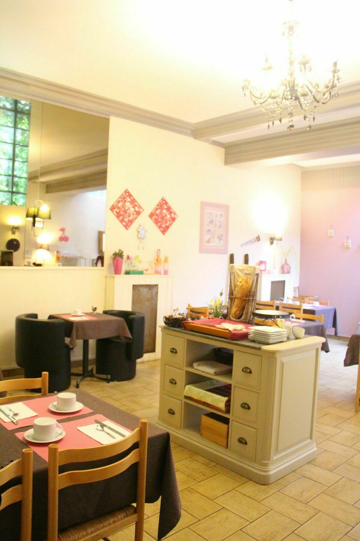 Hotel Le Colibri エクスレバン エクステリア 写真