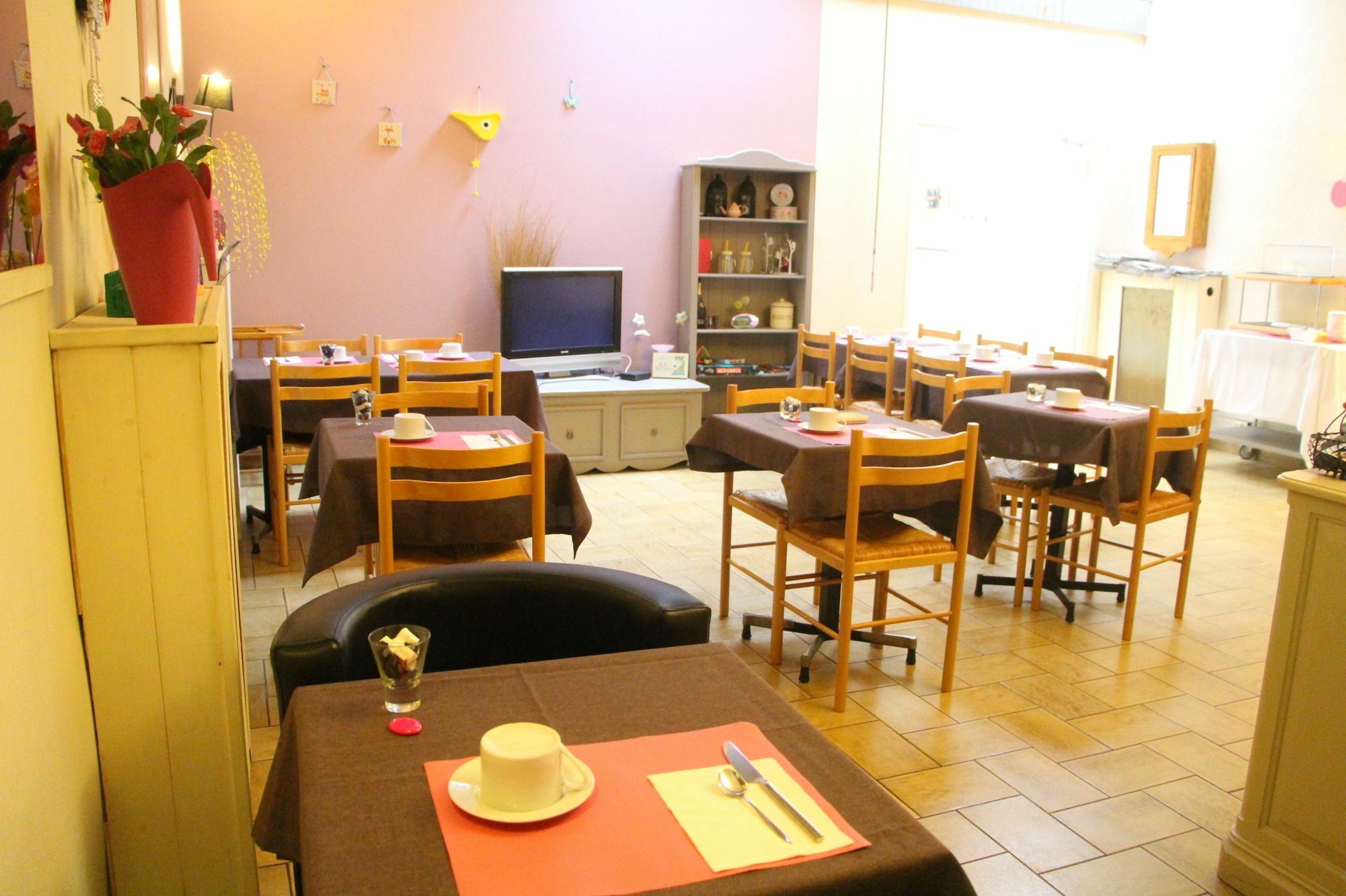 Hotel Le Colibri エクスレバン エクステリア 写真